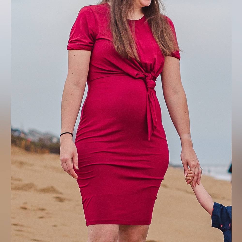 A Pea in the Pod Front Knot Maternity Dress